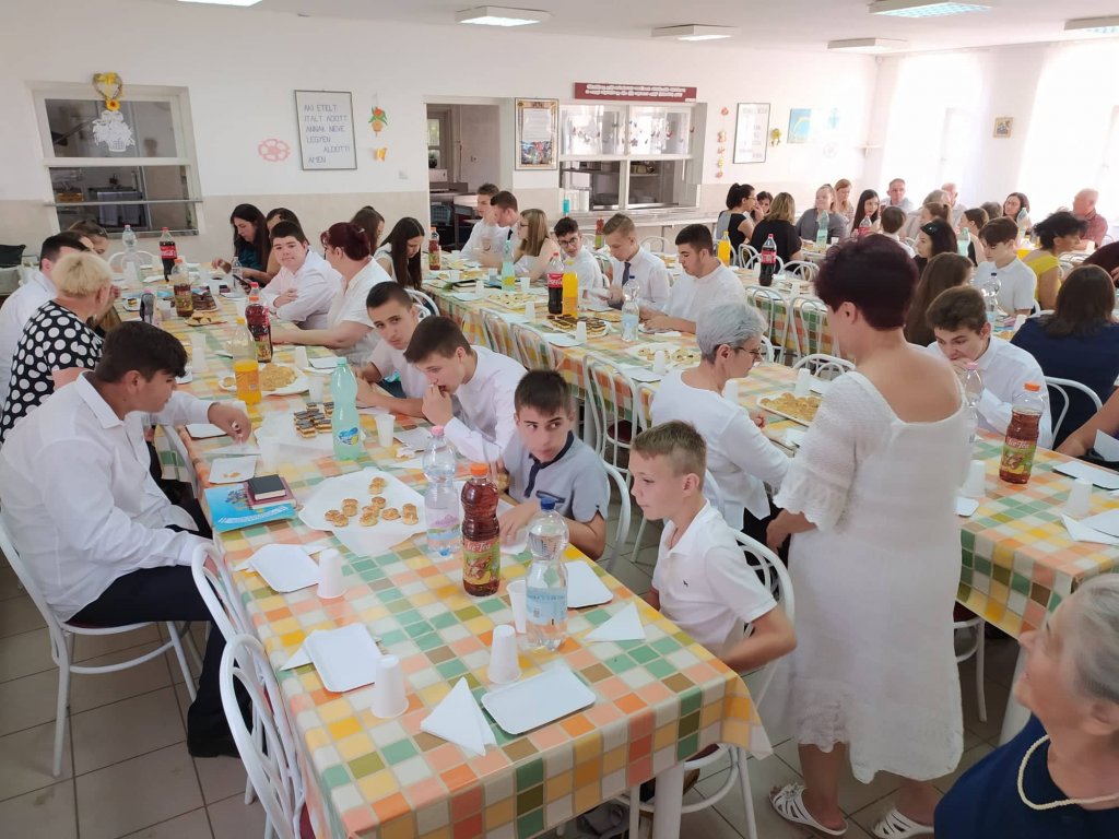 Konfirmációi Istentisztelet 09